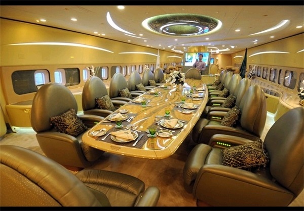 عکس/هواپیمای شخصی شاهزاده سعوی